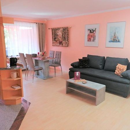 TOP Ferienwohnung mit Tiefgaragenstellplatz, auch für längere Aufenthalte Sasbachwalden Exterior foto