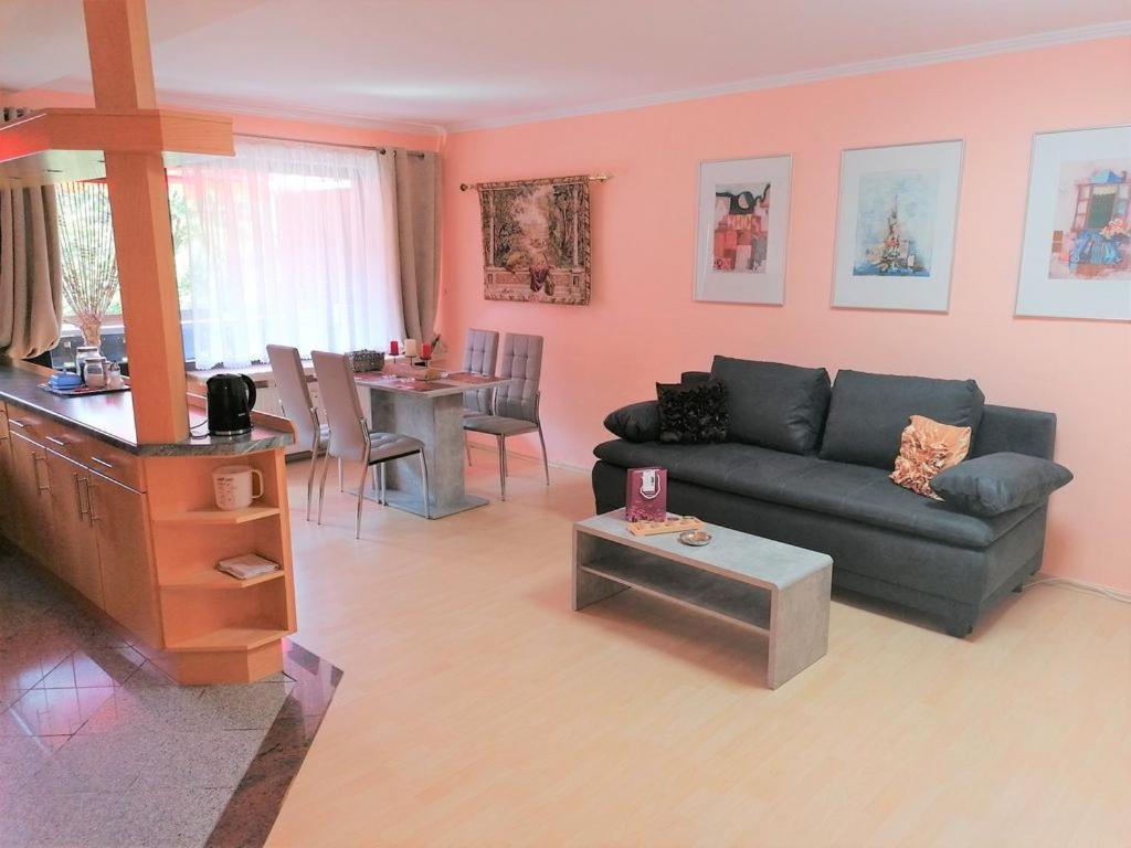 TOP Ferienwohnung mit Tiefgaragenstellplatz, auch für längere Aufenthalte Sasbachwalden Exterior foto