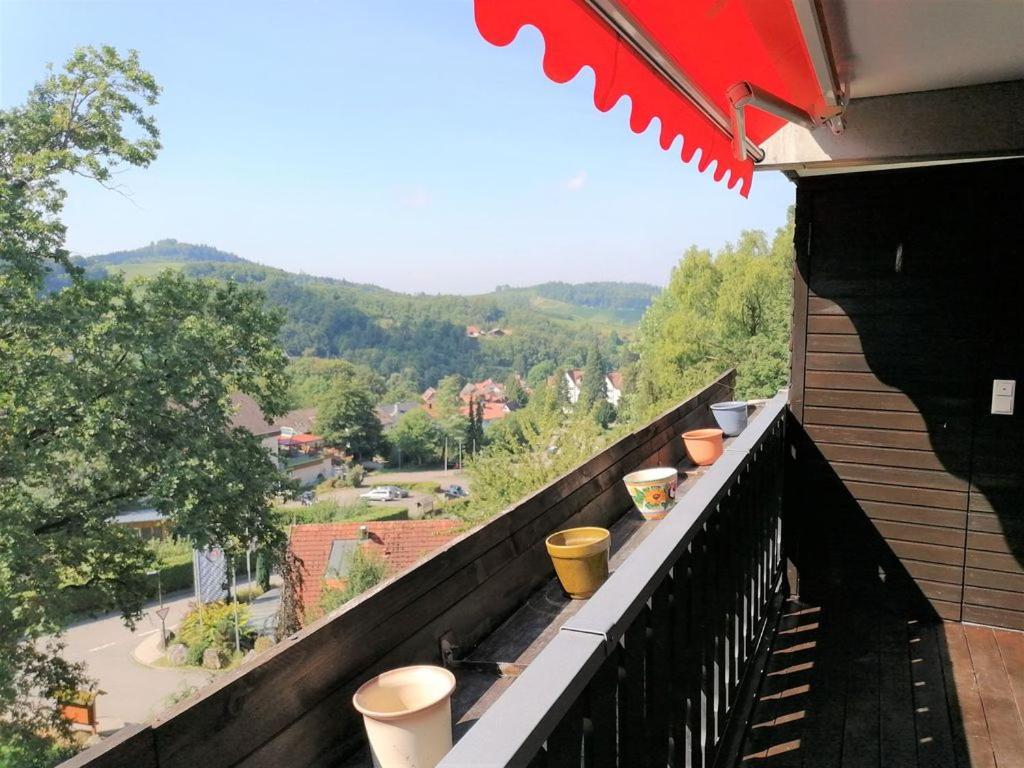 TOP Ferienwohnung mit Tiefgaragenstellplatz, auch für längere Aufenthalte Sasbachwalden Exterior foto